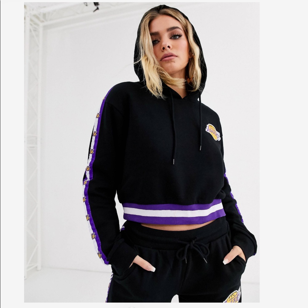 NBA lakers logo hoodie with tape side arms